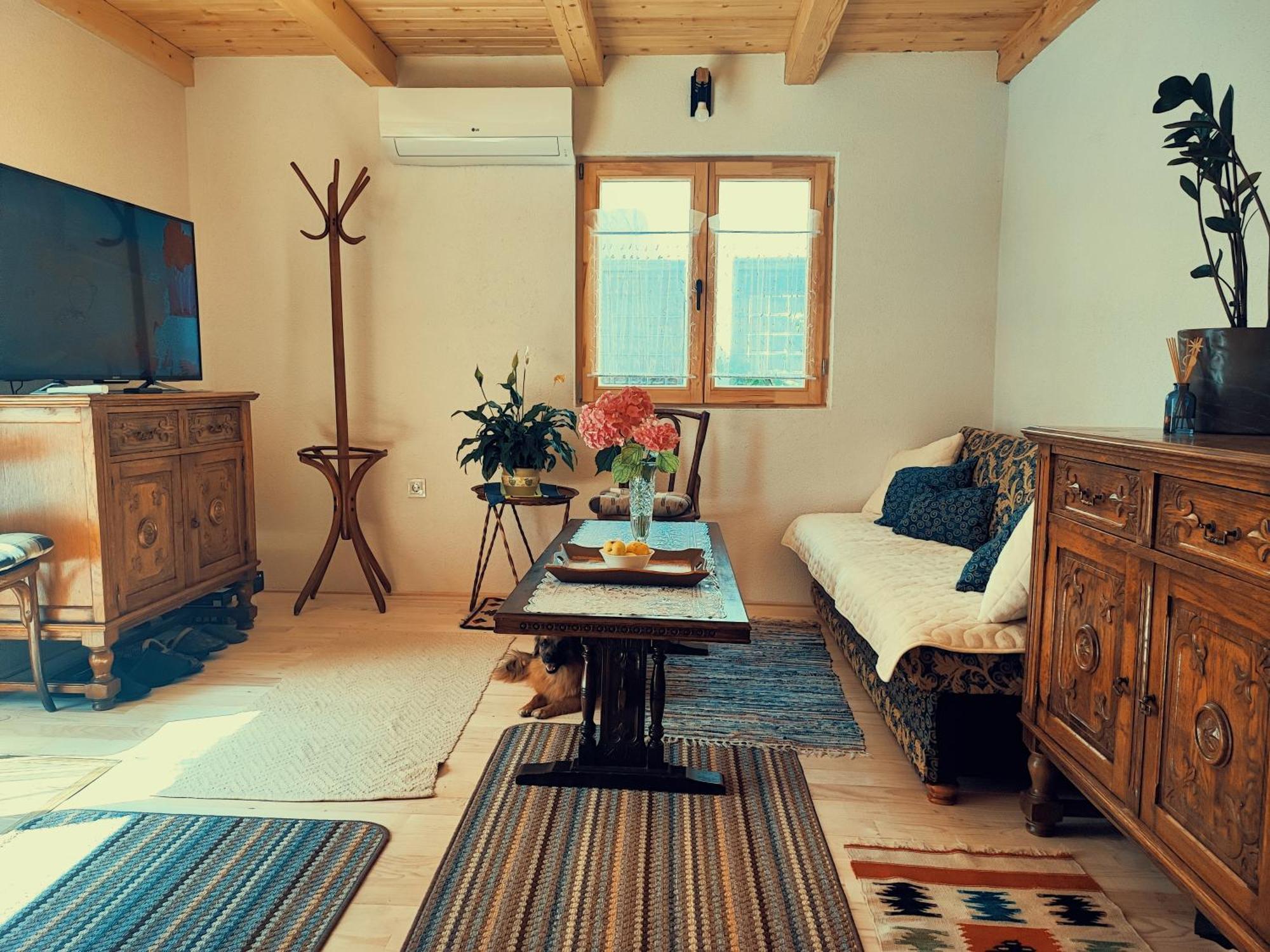 Guest House Nizama'S Place Sarajevo Ngoại thất bức ảnh